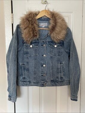 Stoosh Washed Blue Denim Jacket with Brown Faux Fur Collar Size XL